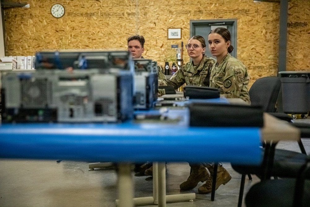 Turning Soldiers into Tech Specialists