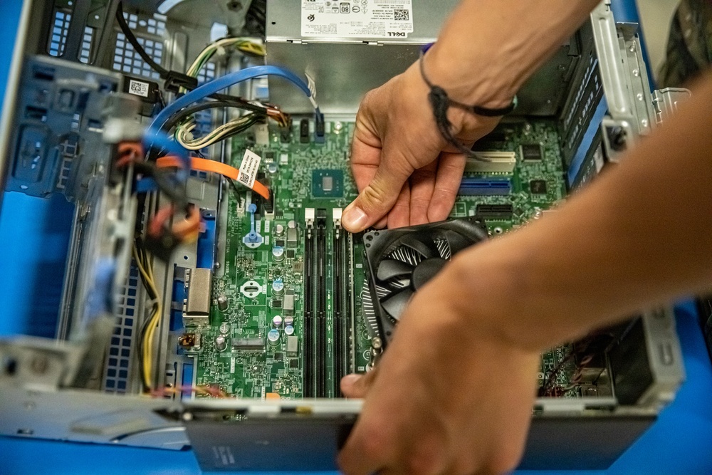 Turning Soldiers into Tech Specialists