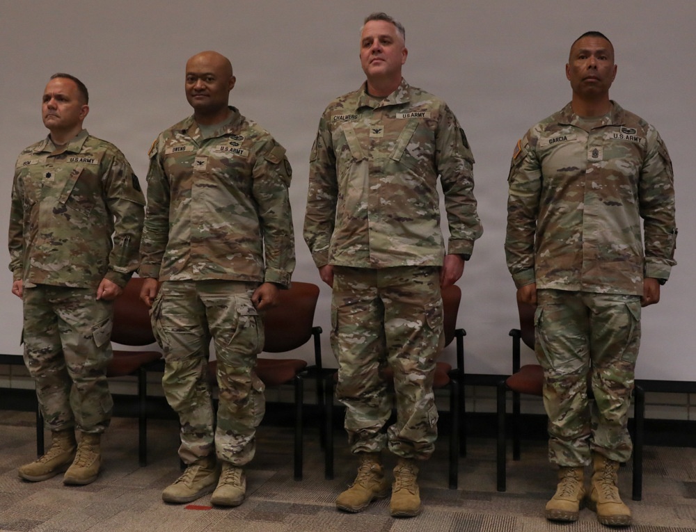 300th Military Intelligence Brigade (Linguist) bids farewell to Col. Scott Chalmers and welcomes Lt. Col. John Isom in a combined retirement and change of command ceremony