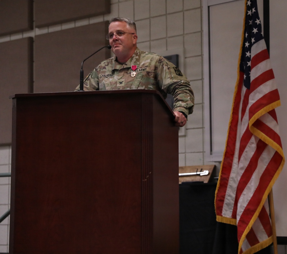 300th Military Intelligence Brigade (Linguist) bids farewell to Col. Scott Chalmers and welcomes Lt. Col. John Isom in a combined retirement and change of command ceremony