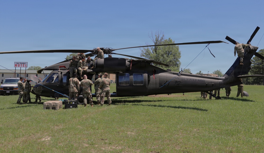 Keeping Soldiers in the Sky: Bravo Company 351st Aviation Support Battalion Conducts Annual Training