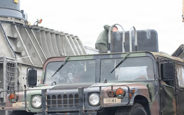 US Navy and Marine Corps propel 40th ID Soldiers towards readiness