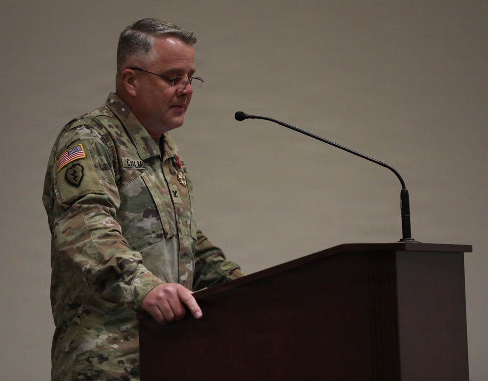 300th Military Intelligence Brigade (Linguist) bids farewell to Col. Scott Chalmers and welcomes Lt. Col. John Isom in a combined retirement and change of command ceremony