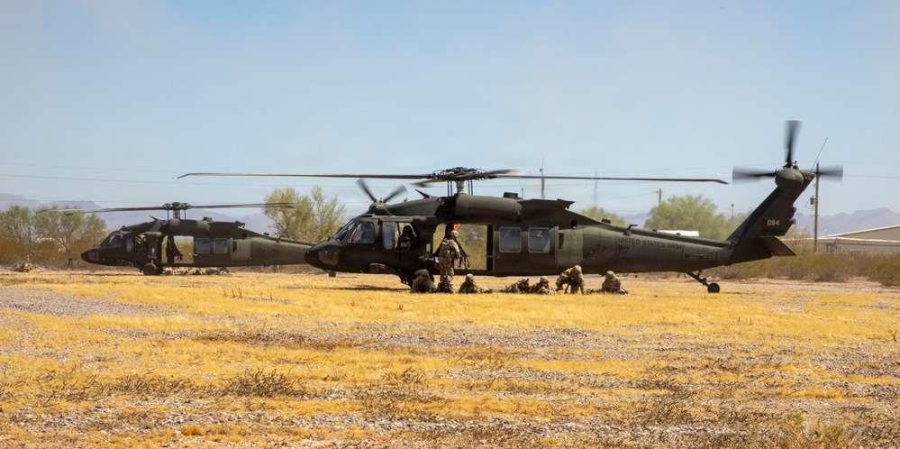 Arizona National Guard conduct air and ground tactical training