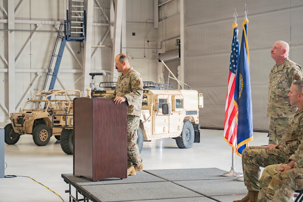 Skeesick takes command of the 124th FW