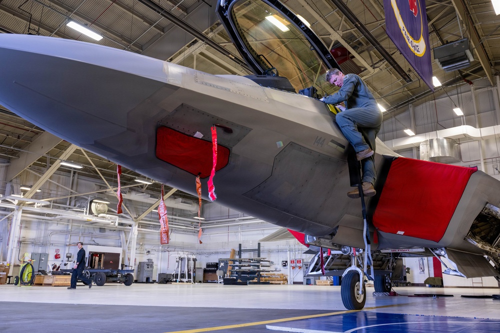 Iron Warrior: 477th Fighter Group Rapid Deployment Exercise