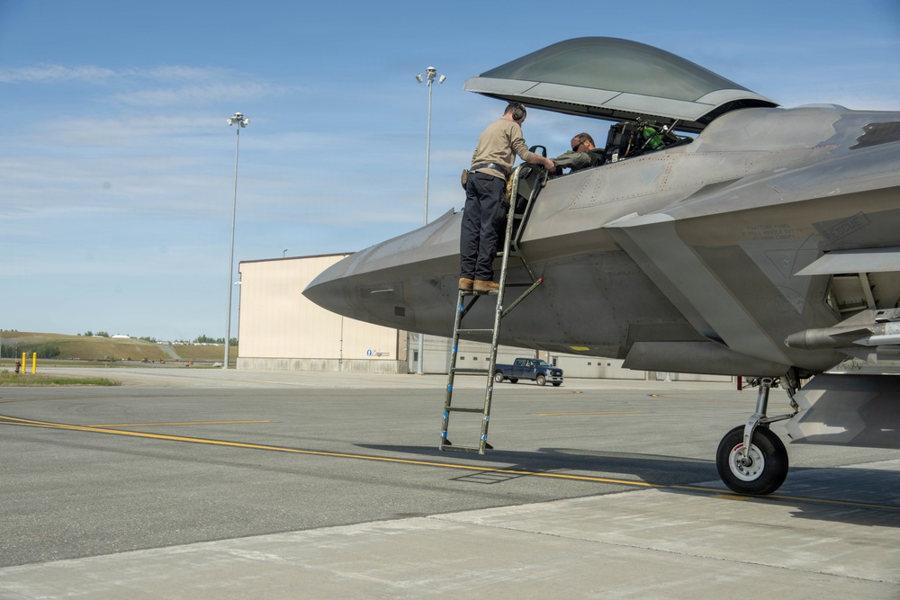 Iron Warrior: 477th Fighter Group Rapid Deployment Exercise