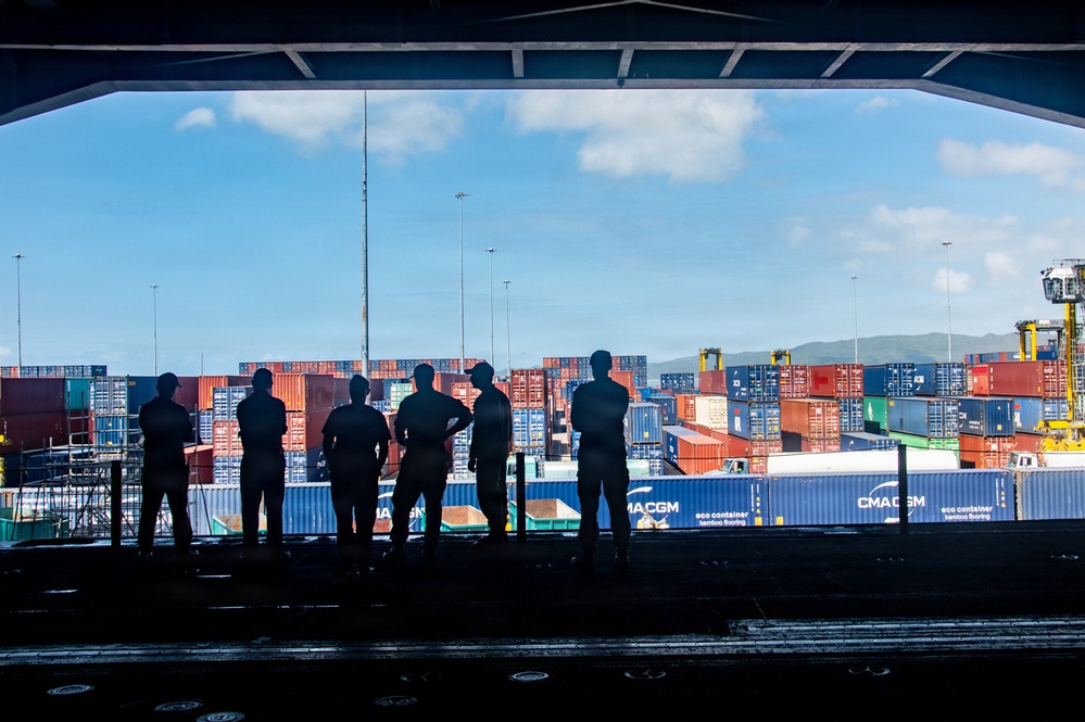 Nimitz Pulls into Jamaica for a Scheduled Port Visit