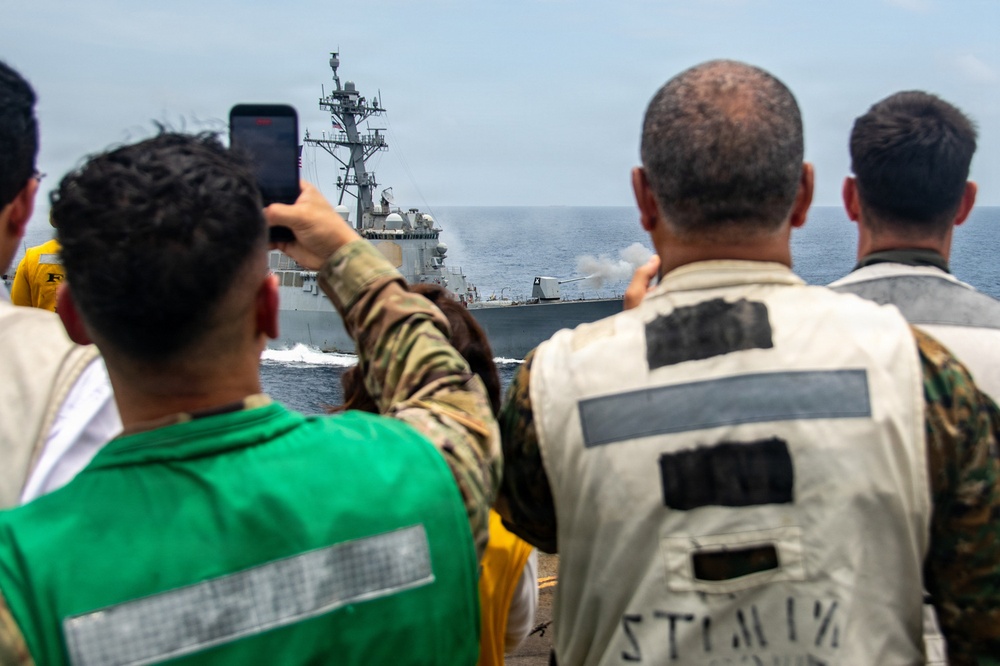 Dominican Republic Government and Military Leaders Visit Nimitz