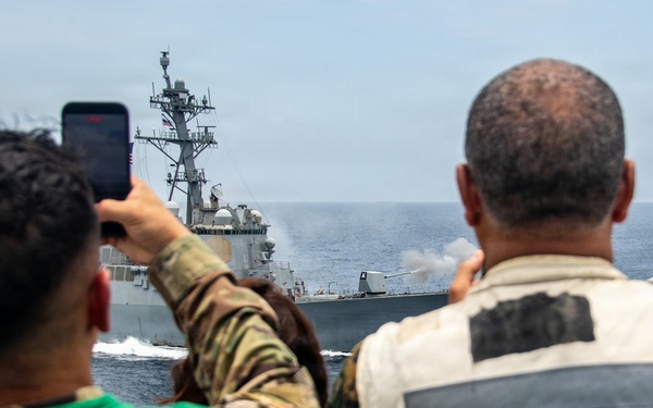 Dominican Republic Government and Military Leaders Visit Nimitz