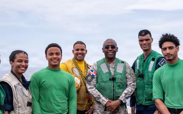 Dominican Republic Government and Military Leaders Visit Nimitz