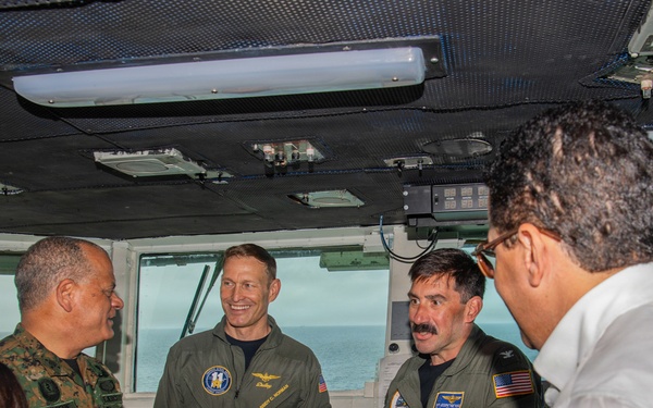 Dominican Republic Government and Military Leaders Visit Nimitz