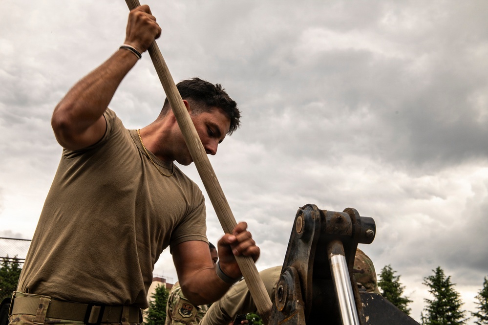 DVIDS - Images - Civil engineering prepares concrete pad [Image 21 of 25]