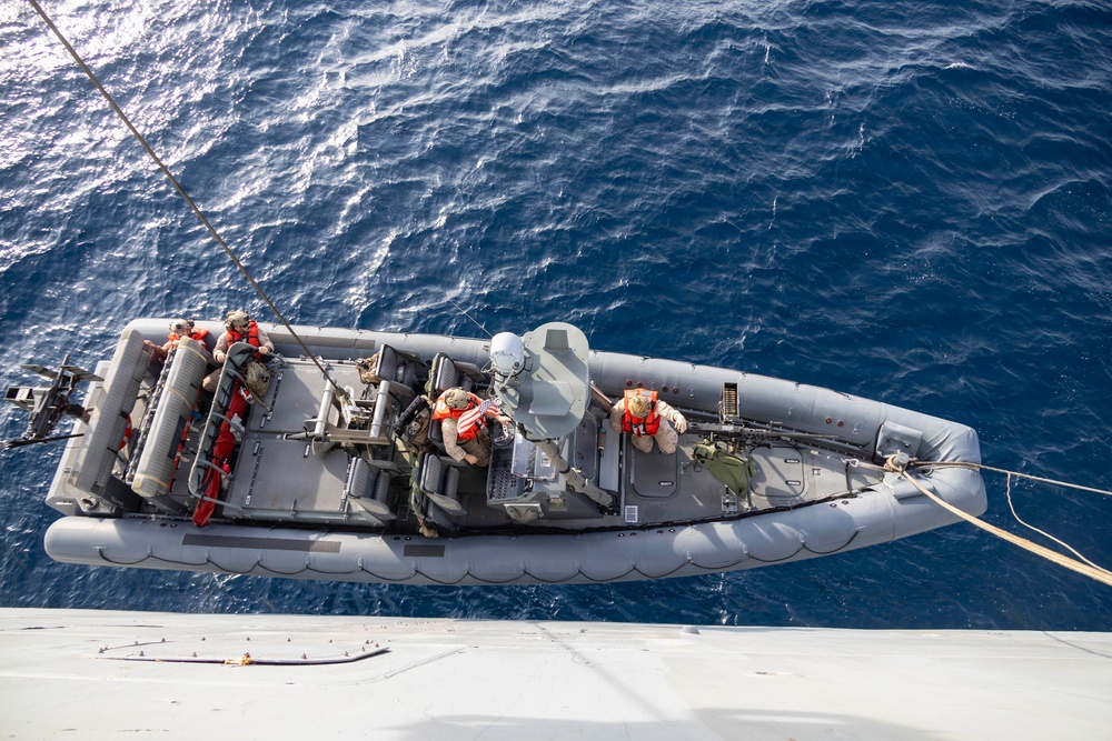 11th MEU Marines, Sailors Conduct Small Boat Operations Aboard USS Portland