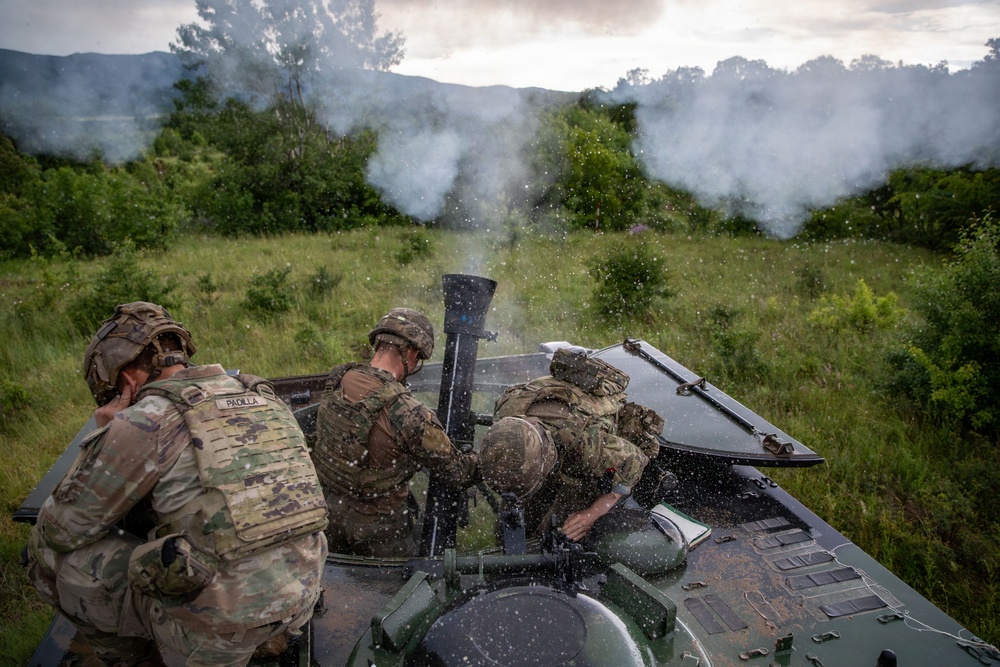 1st Armored Division mortar crews conduct live-fire training in Bulgaria