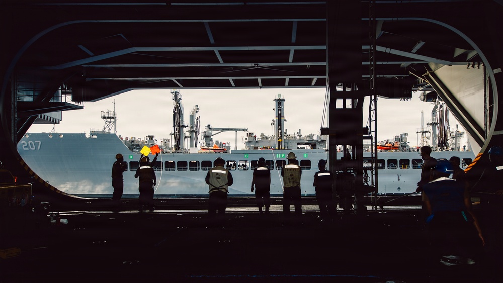 George Washington Conducts Fueling at Sea
