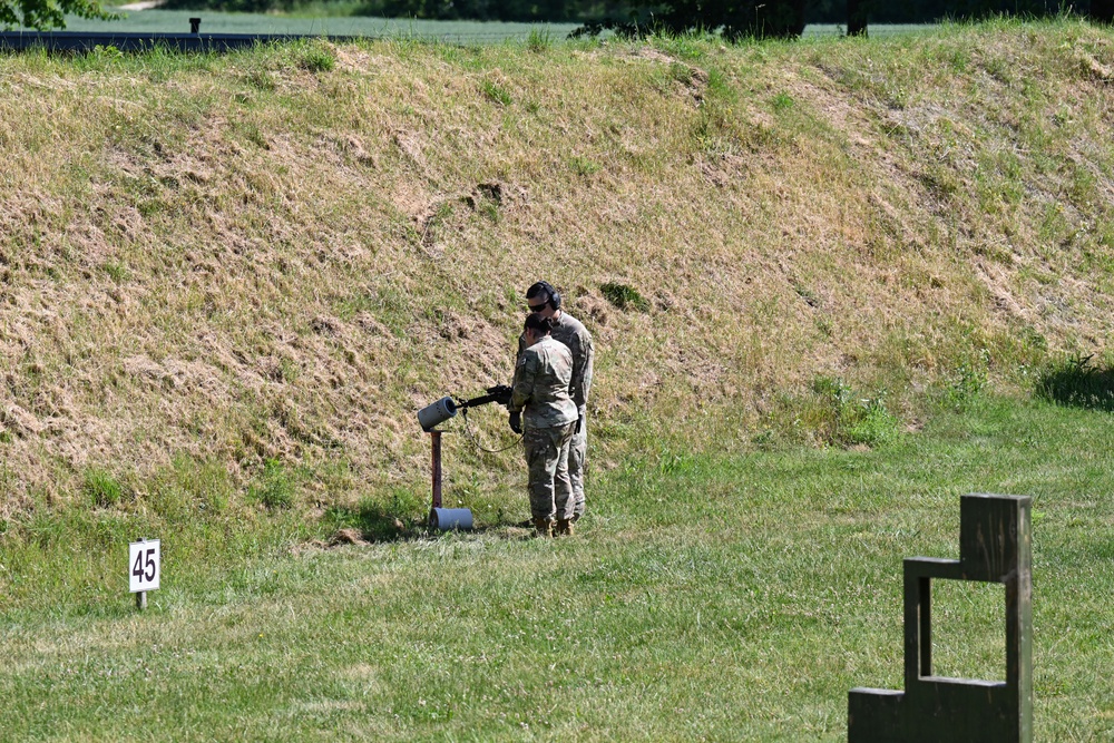 HHB, MDC-E USAG-Wiesbaden Complete M4 Carbine Qualification