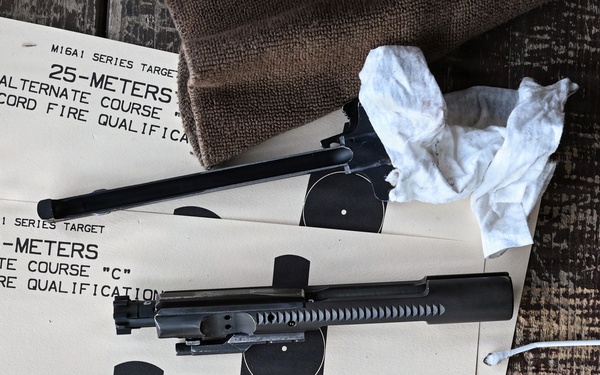 HHB, MDC-E USAG-Wiesbaden Complete M4 Carbine Qualification