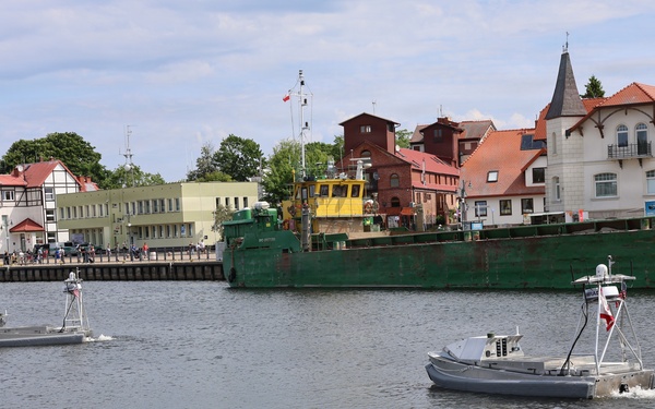 USVRON 3 operate GARCs in Baltic Sea during BALTOPS 2026