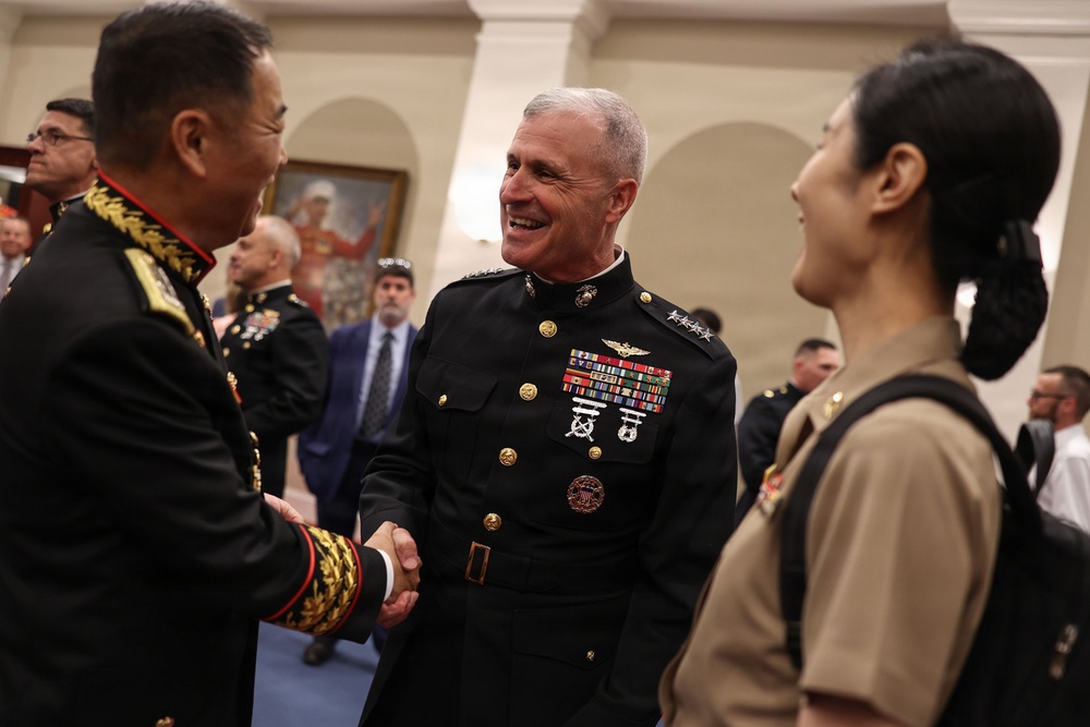 ROK CMC attends MBW Evening Parade