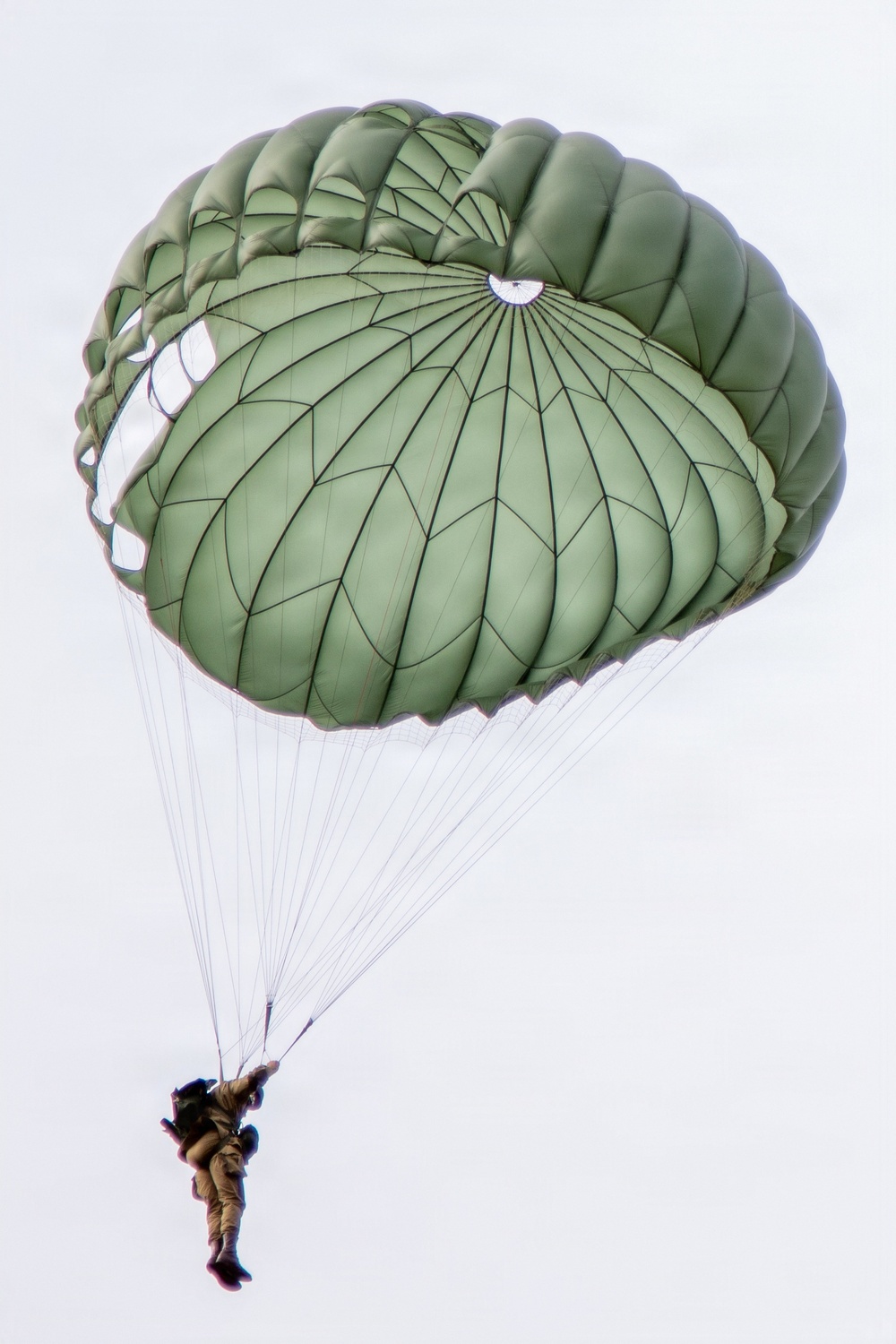 US, Allied paratroopers jump at historic drop zone in Normandy for D-Day 82