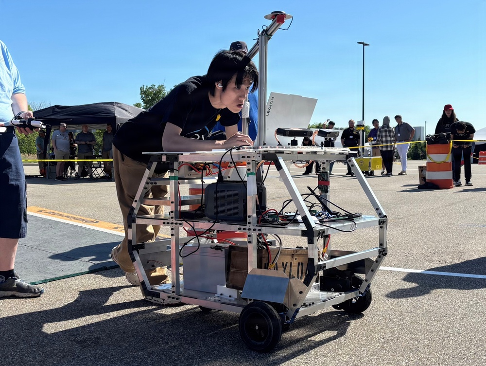 GVSC fosters next-generation robotics innovators at 33rd annual IGVC