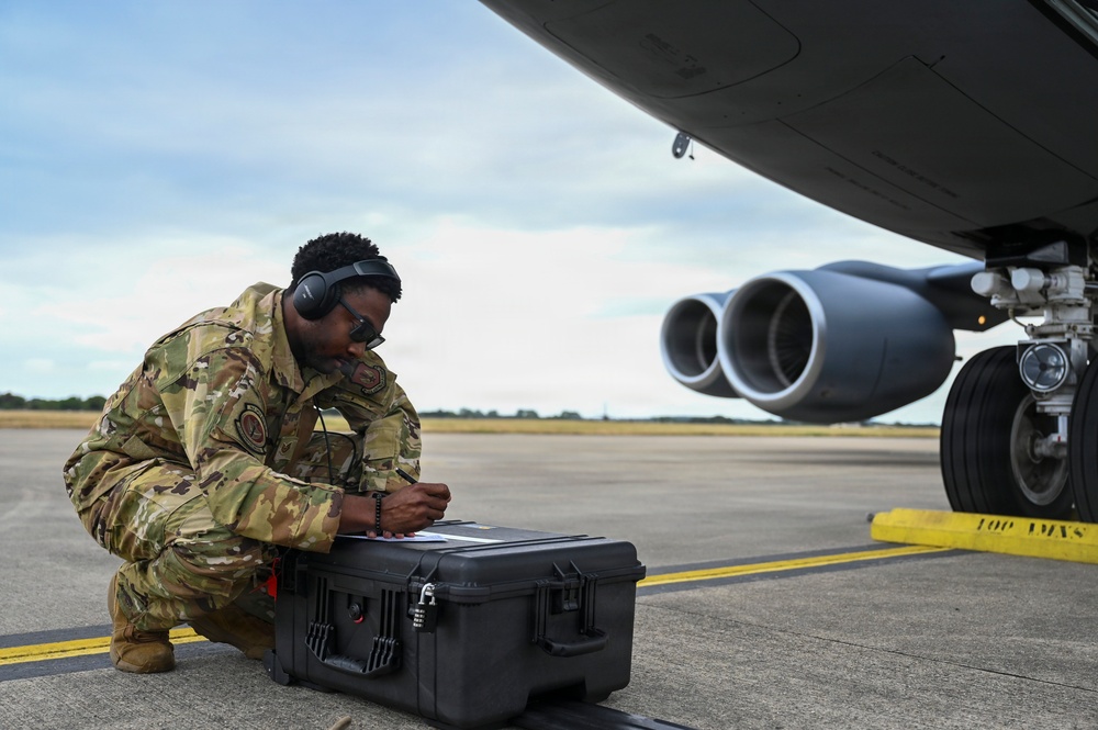 351st ARS train Specialized Fueling Operations during Astral Knight 26