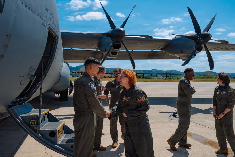 Brig. Gen. Williams, 86th Airlift Wing commander takes final flight, honors D-Day legacy