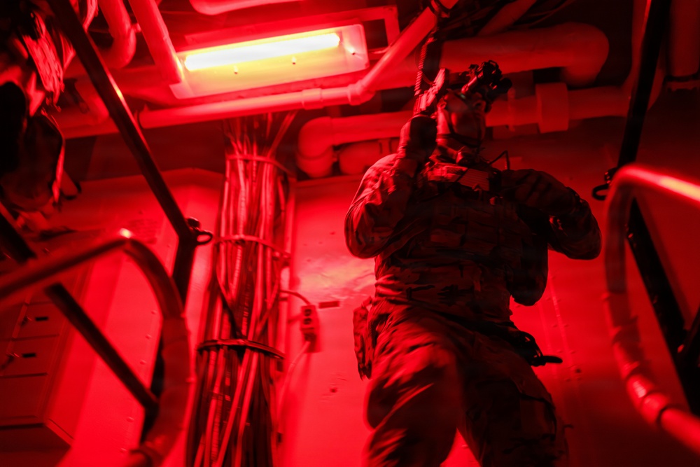 USS Mount Whitney Conducts MIO Training