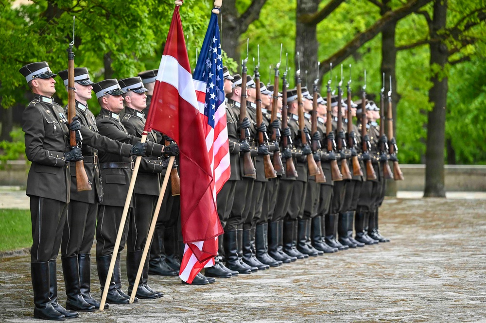 Nordhaus, Raines, adjutants general visit National Guard Baltic partners