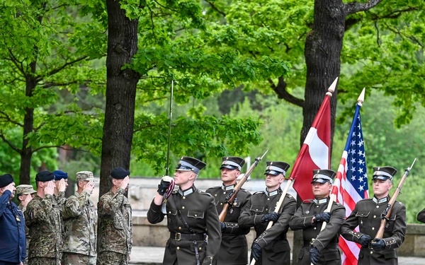 Nordhaus, Raines, adjutants general visit National Guard Baltic partners