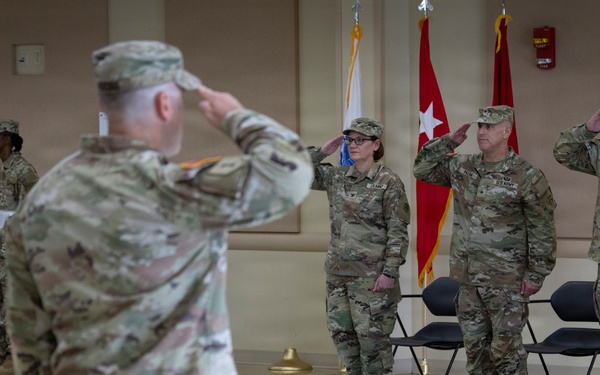354TH QUARTERMASTER GROUP HOLDS CHANGE OF COMMAND