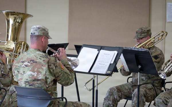 354TH QUARTERMASTER GROUP HOLDS CHANGE OF COMMAND