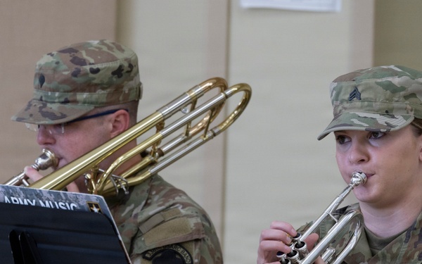 354TH QUARTERMASTER GROUP HOLDS CHANGE OF COMMAND