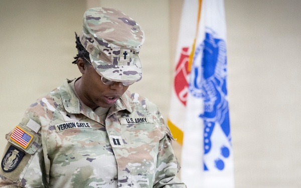 354TH QUARTERMASTER GROUP HOLDS CHANGE OF COMMAND