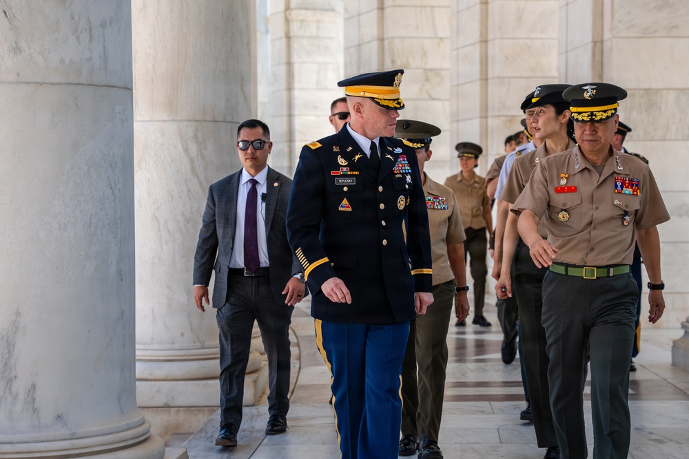 Republic of Korea Marine Corps Commandant Lt. Gen. Ju Il-Suk Visits ANC