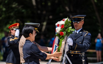Republic of Korea Marine Corps Commandant Lt. Gen. Ju Il-Suk Visits ANC