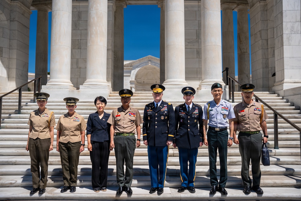 Republic of Korea Marine Corps Commandant Lt. Gen. Ju Il-Suk Visits ANC