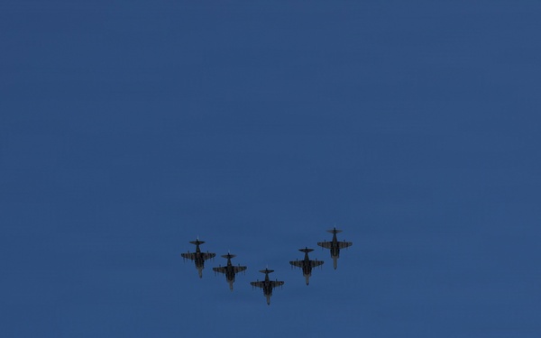 The 38th Assistant Commandant of the Marine Corps tours Marine Corps Air Station Cherry Point