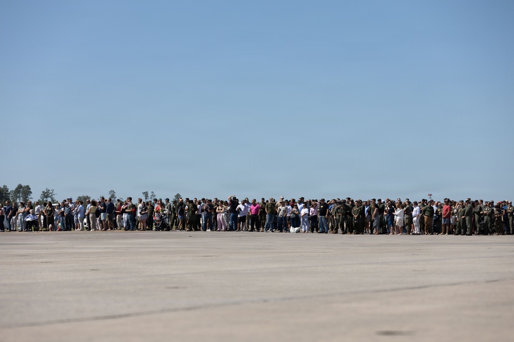 The 38th Assistant Commandant of the Marine Corps tours Marine Corps Air Station Cherry Point