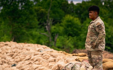 Combat Engineers Build Breach Range During Annual Training