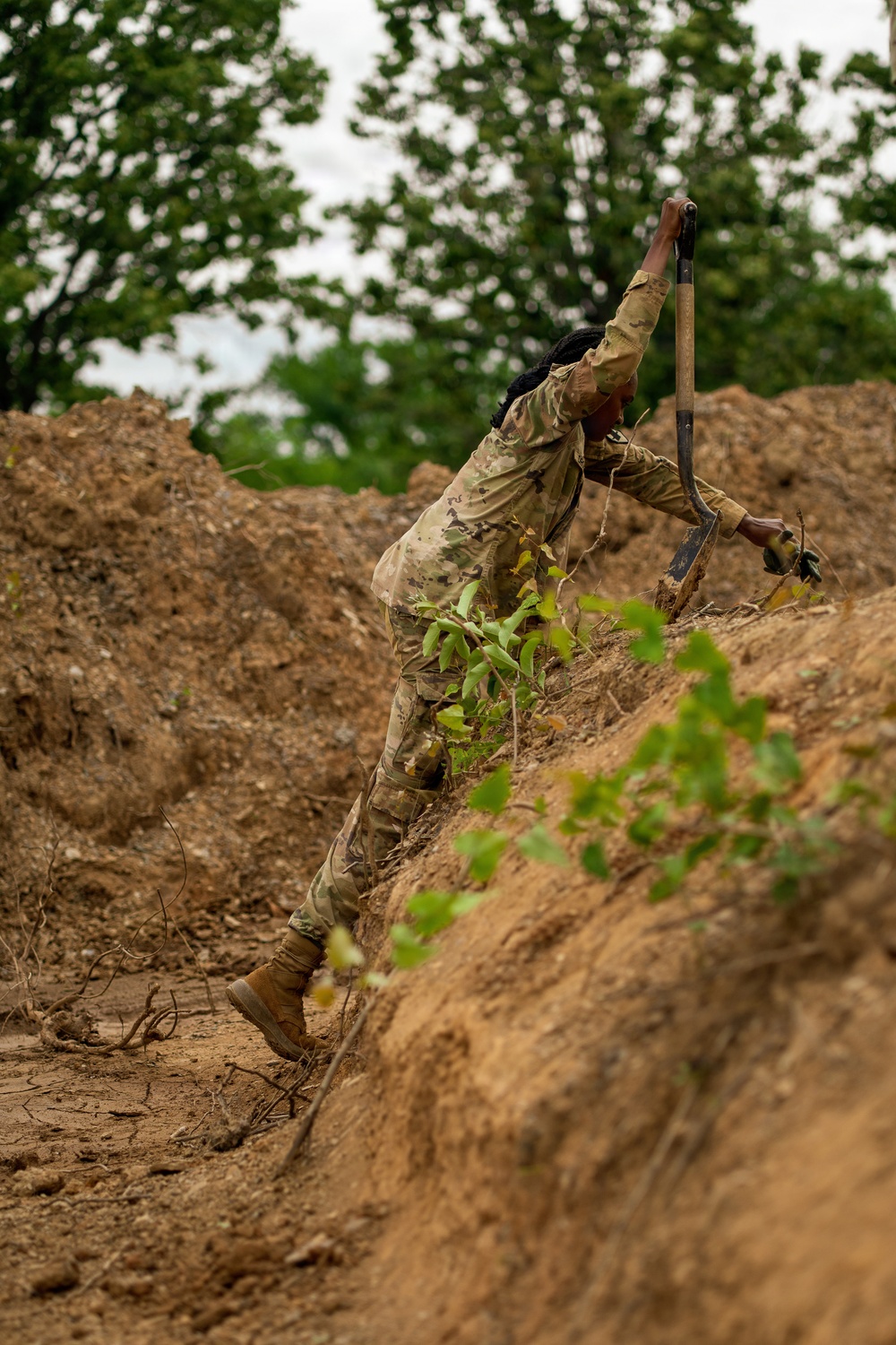 Combat Engineers Build Breach Range During Annual Training