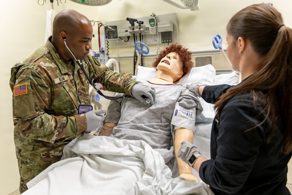 Walter Reed invests in Nursing Care After Trauma course to enhance readiness