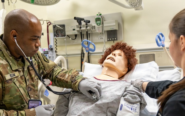 Walter Reed invests in Nursing Care After Trauma course to enhance readiness