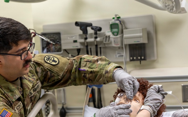 Walter Reed invests in Nursing Care After Trauma course to enhance readiness