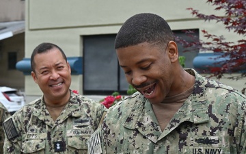 Lt. Cmdr. Christopher Munn receives fourth Navy Commendation Medal