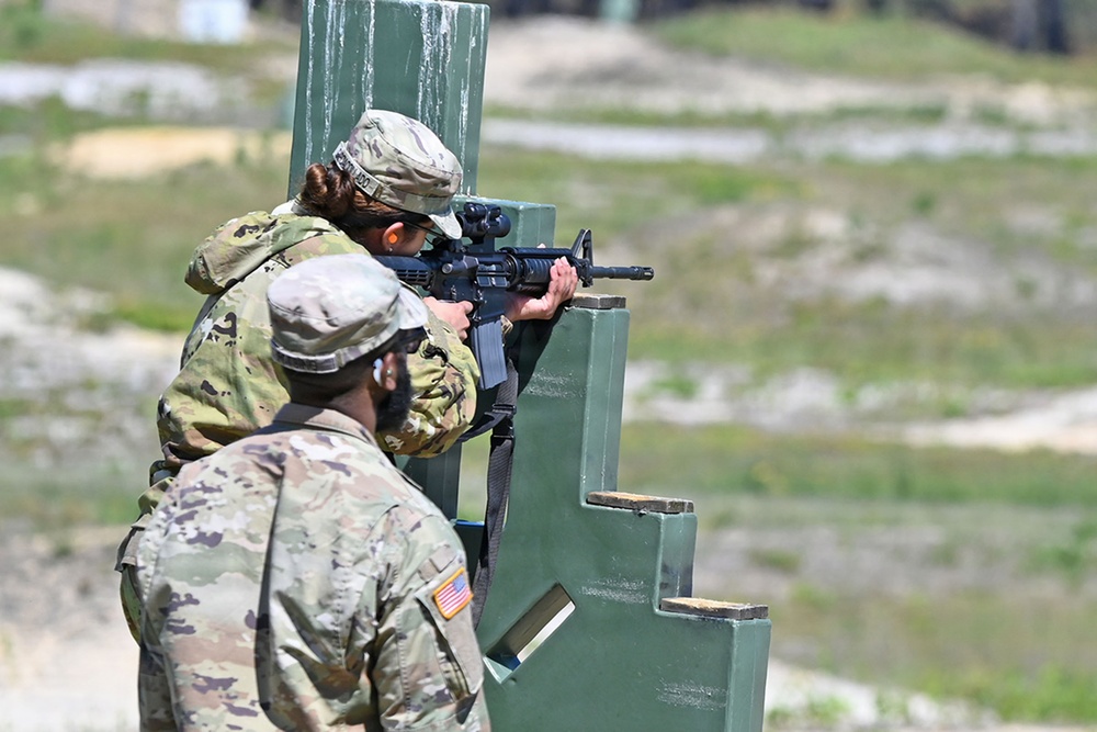 101st Engineer Battalion Soldier Fires From Barrier at JB MDL