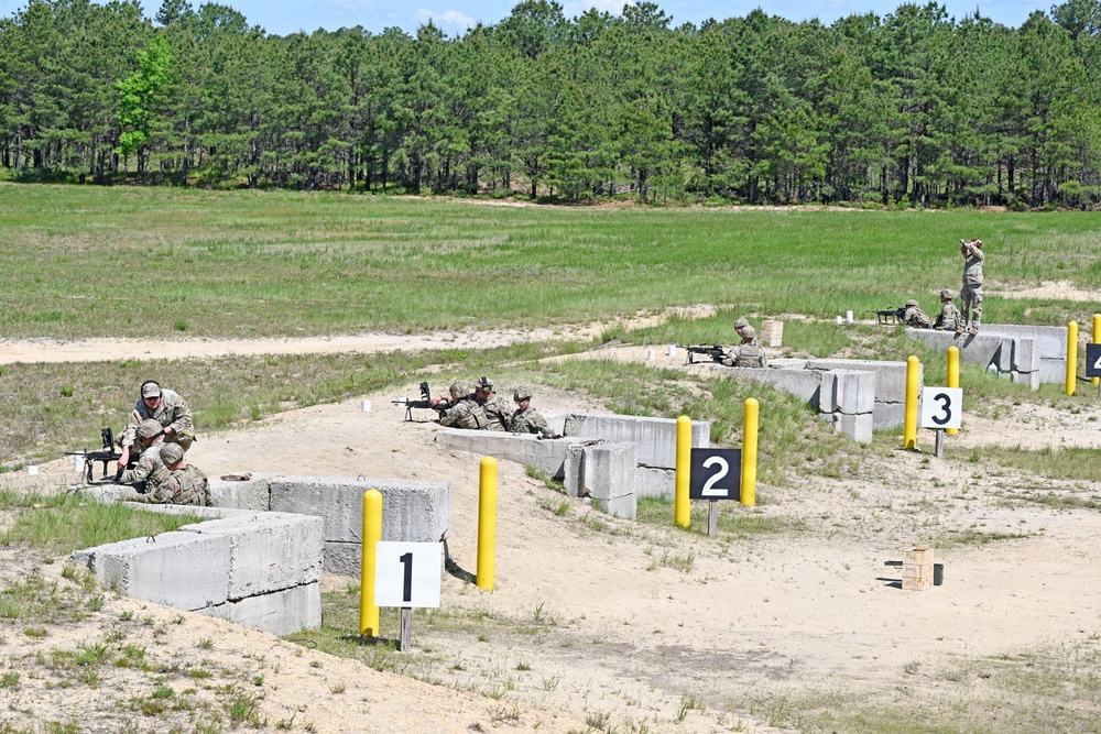 101st Engineer Battalion Conducts Machine Gun Qualification at JB MDL