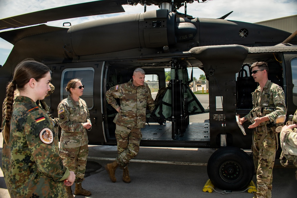 Leaders visit Connecticut National Guard aerial gunnery