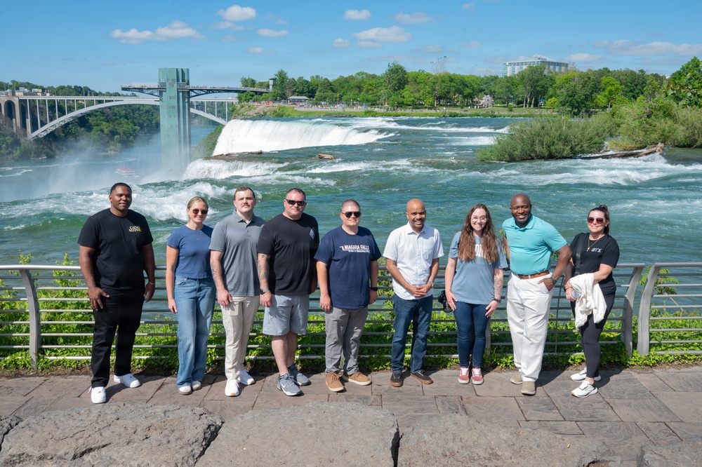 AFRC Command Chief visits Niagara